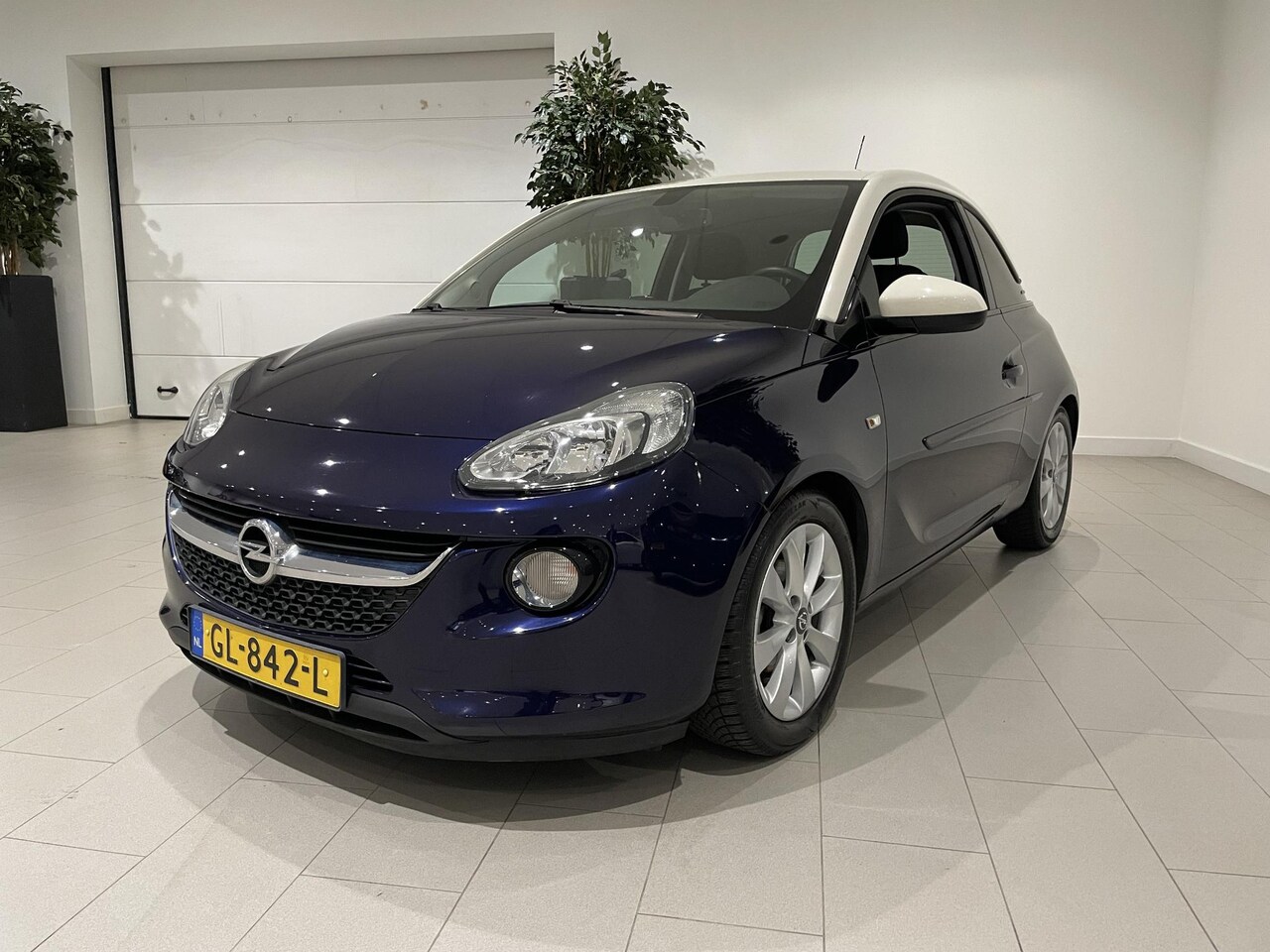 Opel ADAM - 1.0 Turbo Jam 90 PK | Stoelverwarming | Stuurwielverwarming | Parkeersensoren Achter | Lic - AutoWereld.nl