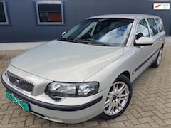 Volvo V70 - 2.3 T-5, netto € 5.999, bijtel vriendelijk