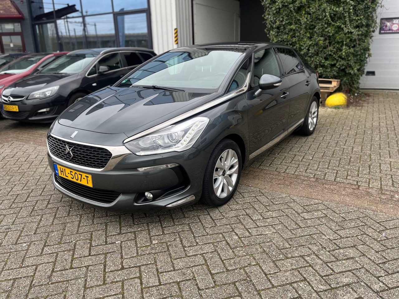 DS 5 - 1.6 THP Chic 1.6 THP Chic,AUTOMAAT,Cruis,Navi,Clima,Inruil mog. - AutoWereld.nl