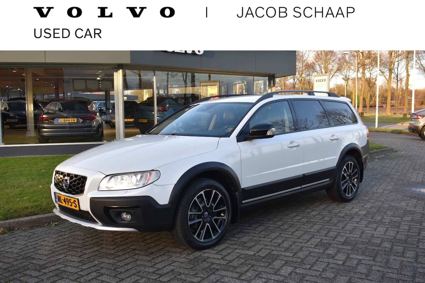 Volvo XC70 - D4 181PK Automaat Polar+ ACC | Blis | Trekhaak | Elektr. stoel | Leder | Camera | 18"LMV | - AutoWereld.nl