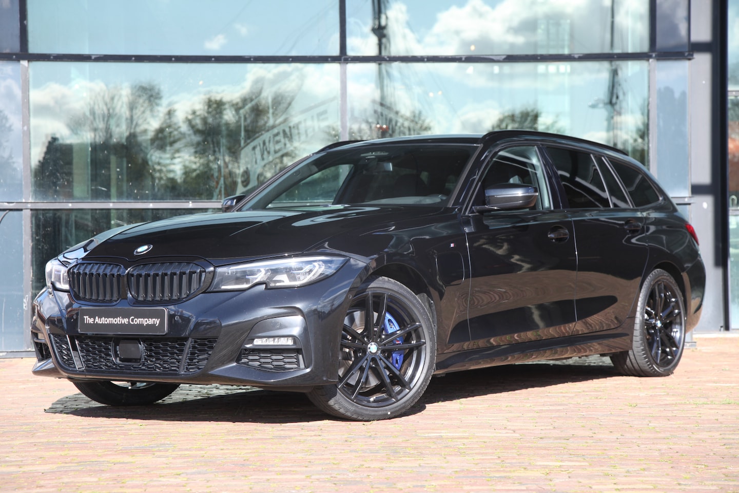 BMW 3-serie Touring - 330e xDrive M VOL eTrekhaak/HarmanKardon/Drivingass/Laser - AutoWereld.nl