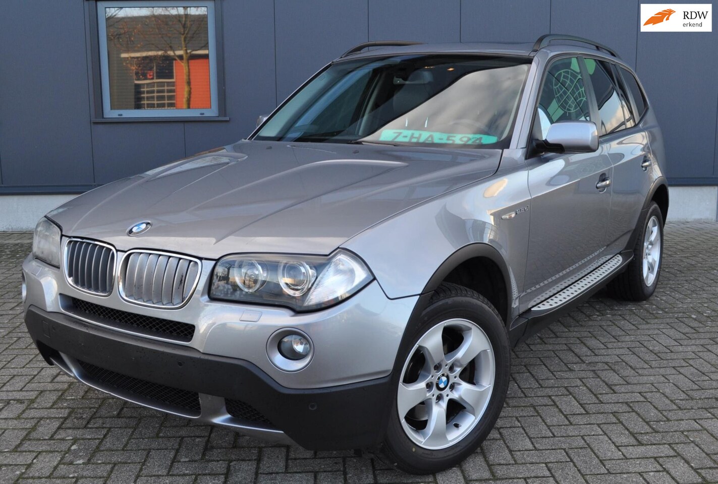 BMW X3 - 2.5si Executive 2.5si Executive, netto € 12.200 ex BTW, Panoramadak, Leder, bijtel vriendelijk! - AutoWereld.nl