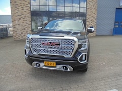 GMC Sierra - Denali 6.2 V8 AT4 Carbon Pro Voll alle Opties