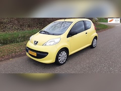 Peugeot 107 - 1.0-12V XR 1 .weinig km 42000 1 eigenaar