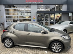 Toyota Yaris - 1.5 16v VVT-i Dynamic 5-dr + FABRIEKSGARANTIE