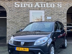 Dacia Sandero - 1.2 Lauréate bj 2010 weinig kilometers lage wegenbelasting