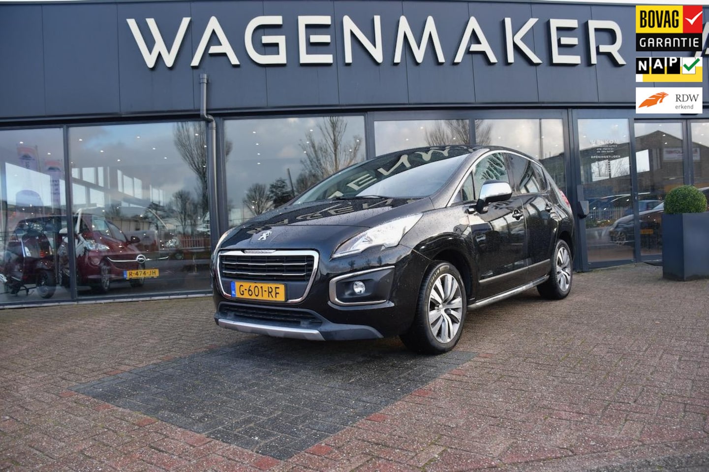 Peugeot 3008 - 1.2 PureTech Blue Lease Executive NAV|Pano|Cruise - AutoWereld.nl