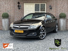 Opel Astra GTC - 1.6 Business *Pano-ruit *Leder *Airco *Cruise