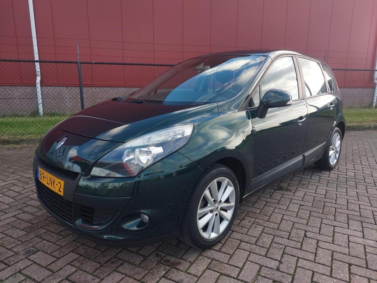 Renault Scénic - 1.6 Expression ECC | Cruise | Trekhaak - AutoWereld.nl