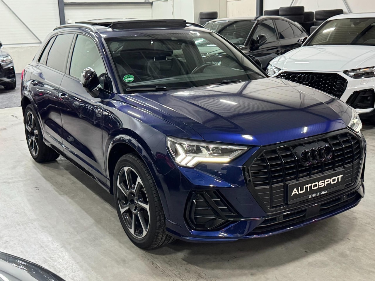 Audi Q3 - 35 TFSI S-Line Black Ed. Pano ACC Matrix Trekhaak - AutoWereld.nl