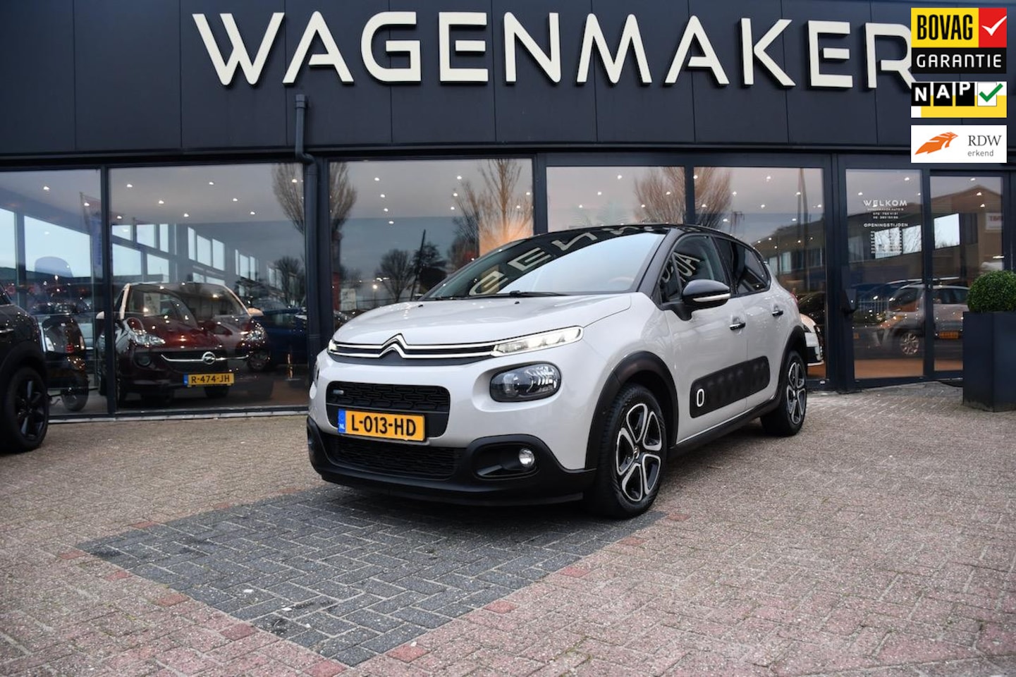 Citroën C3 - 1.2 PureTech S&S Shine AUT|Clima|Cruise|PANO|CAM - AutoWereld.nl