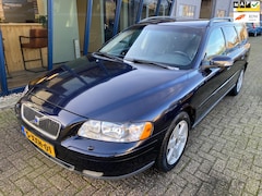 Volvo V70 - 2.4 Edition 170PK Automaat LEER / TREKHAAK / YOUNGTIMER