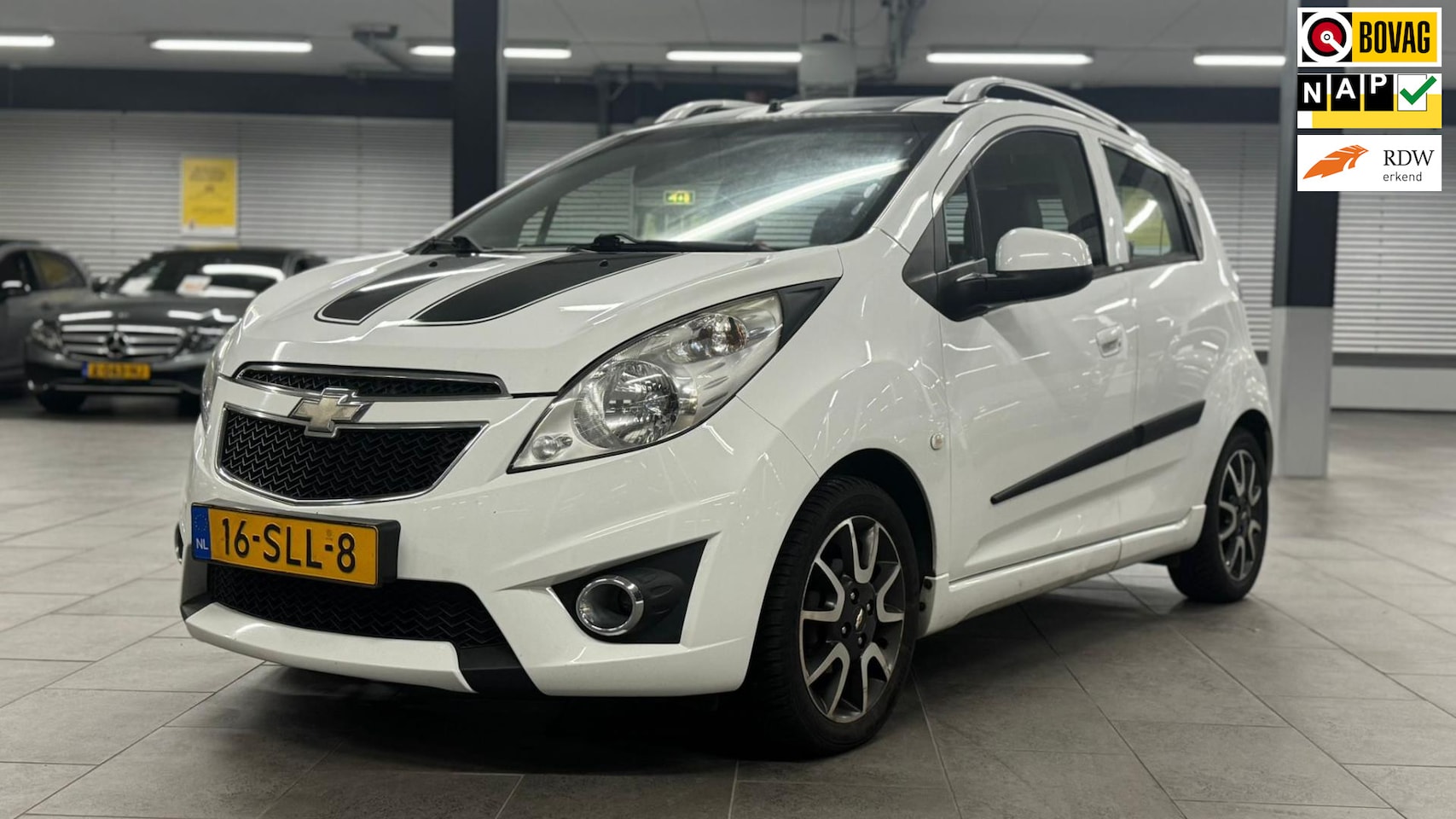 Chevrolet Spark - 1.0 16V LS+ Bi-Fuel lpg-g3 leer airconditioning elektrische pakket parkeersensoren lm-velg - AutoWereld.nl