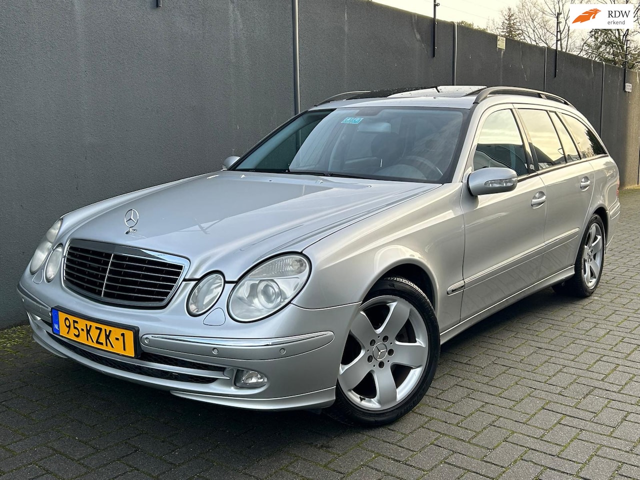 Mercedes-Benz E-klasse Combi - 500 V8 Elegance 4-Matic / Full / Netjes - AutoWereld.nl