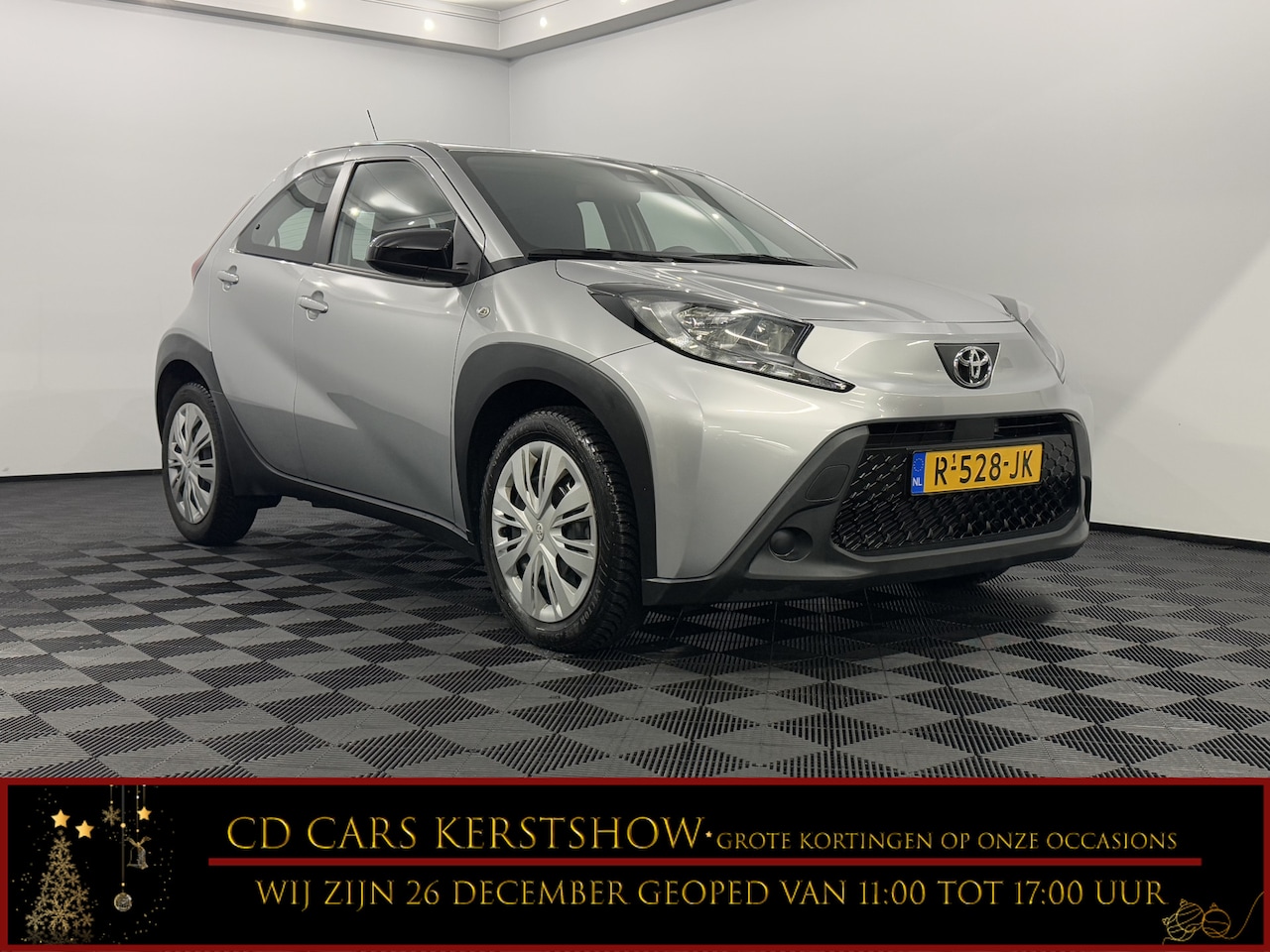 Toyota Aygo X - 1.0 VVT-i MT Play Airco, Camera, Rijstrook correctie, A start stop, Cruise control, Apple - AutoWereld.nl