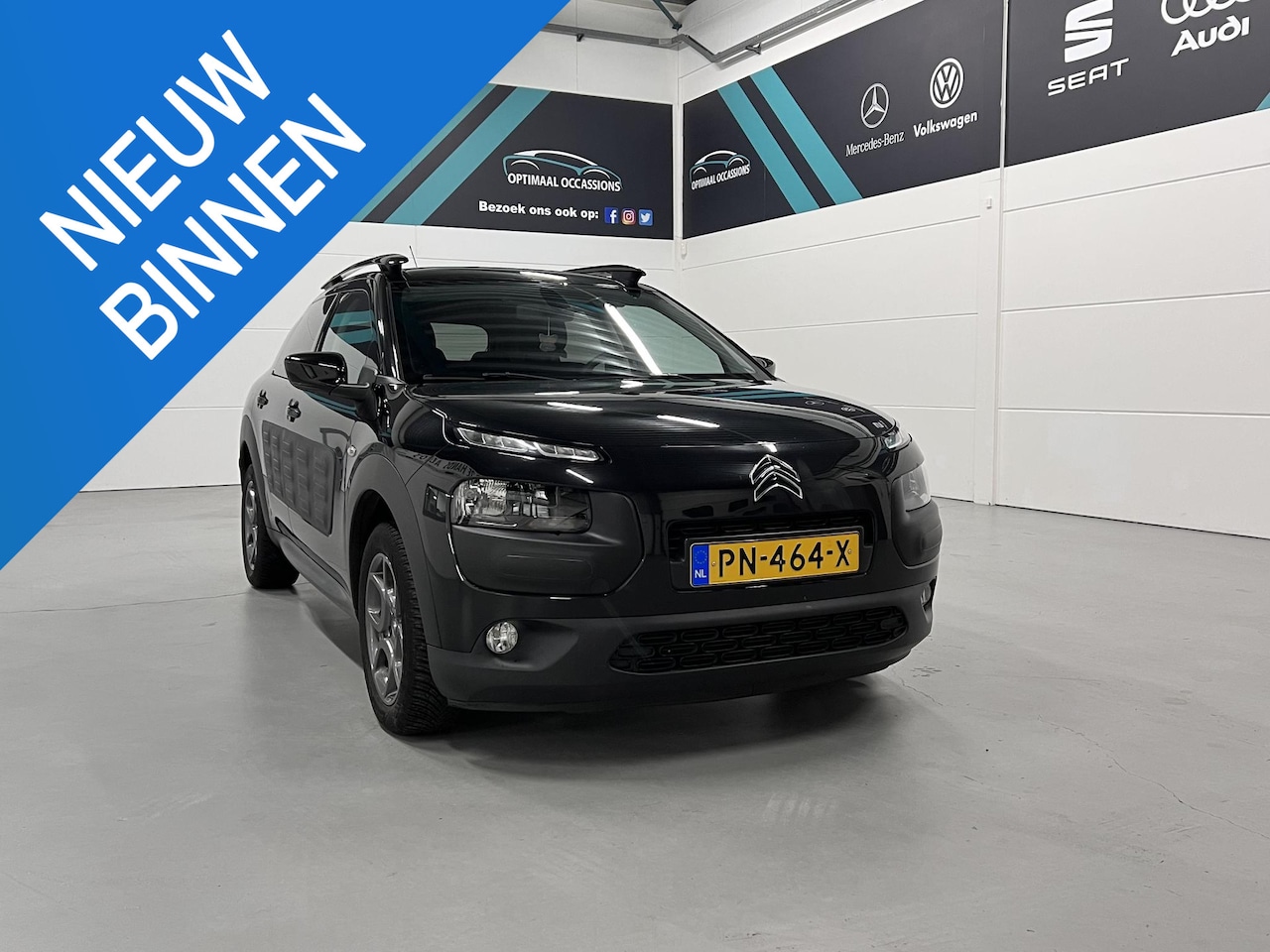 Citroën C4 Cactus - 1.2 PureTech Shine Pano/Camera/Trekhaak/Topstaat! - AutoWereld.nl