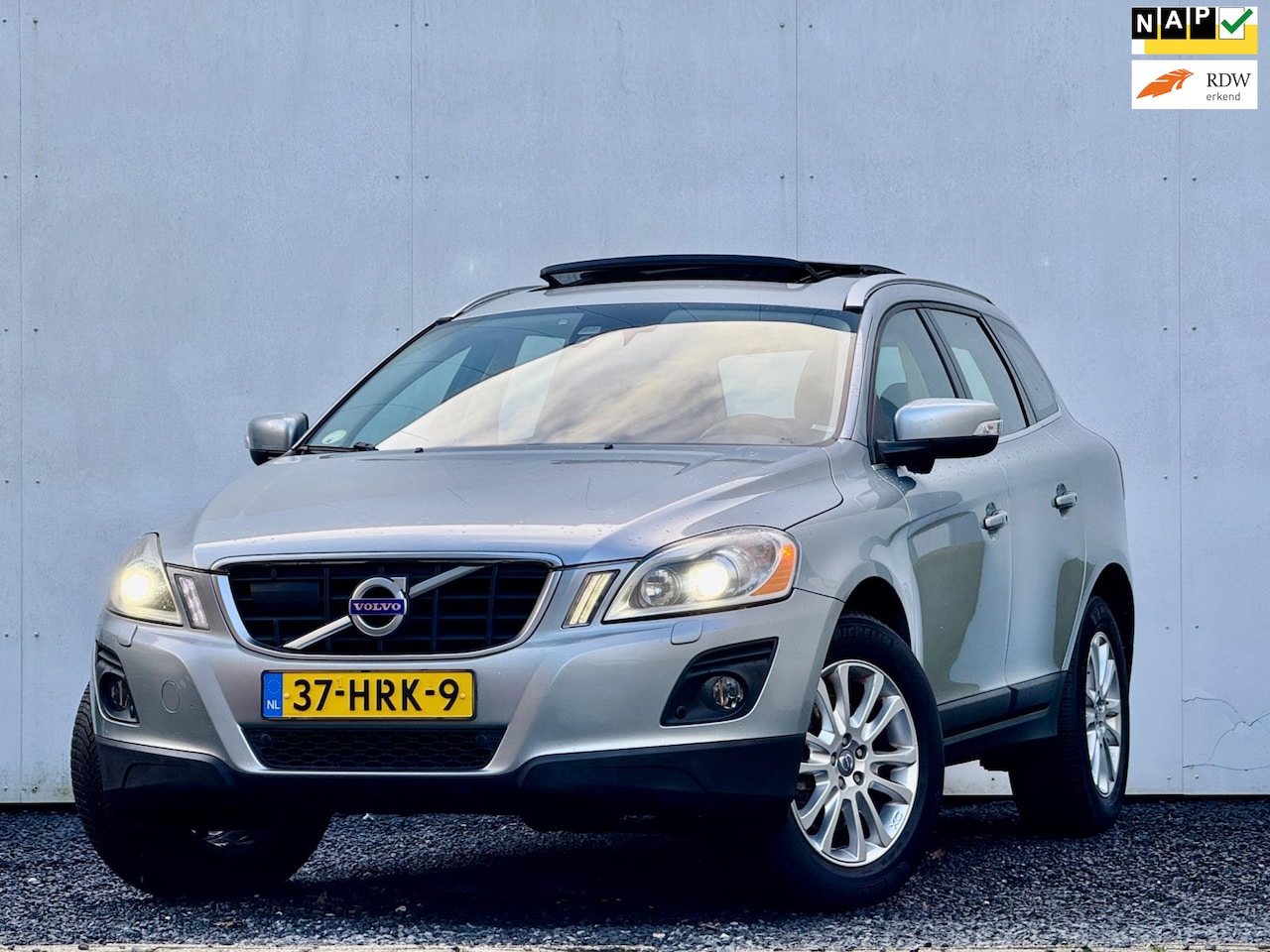 Volvo XC60 - 3.0 T6 AWD Summum | Youngtimer 2009 | Panorama | ACC | Trekhaak | - AutoWereld.nl