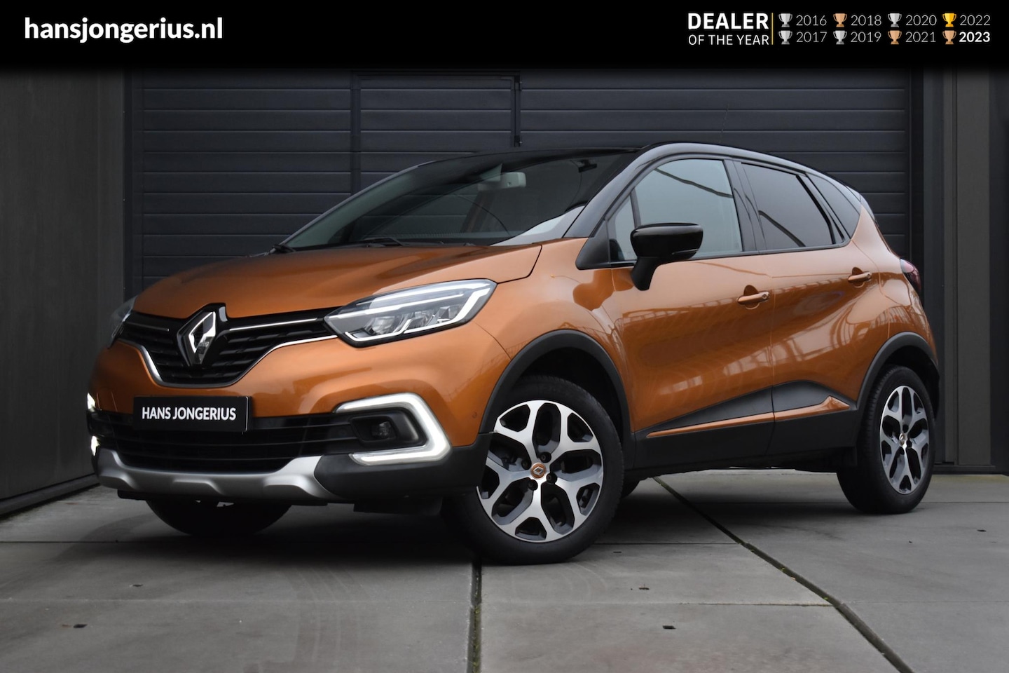 Renault Captur - TCe 90 Intens | CAMERA | NAVI | PANORAMADAK | CRUISE CONTROL | CLIMATE CONTROL | PDC | LMV - AutoWereld.nl