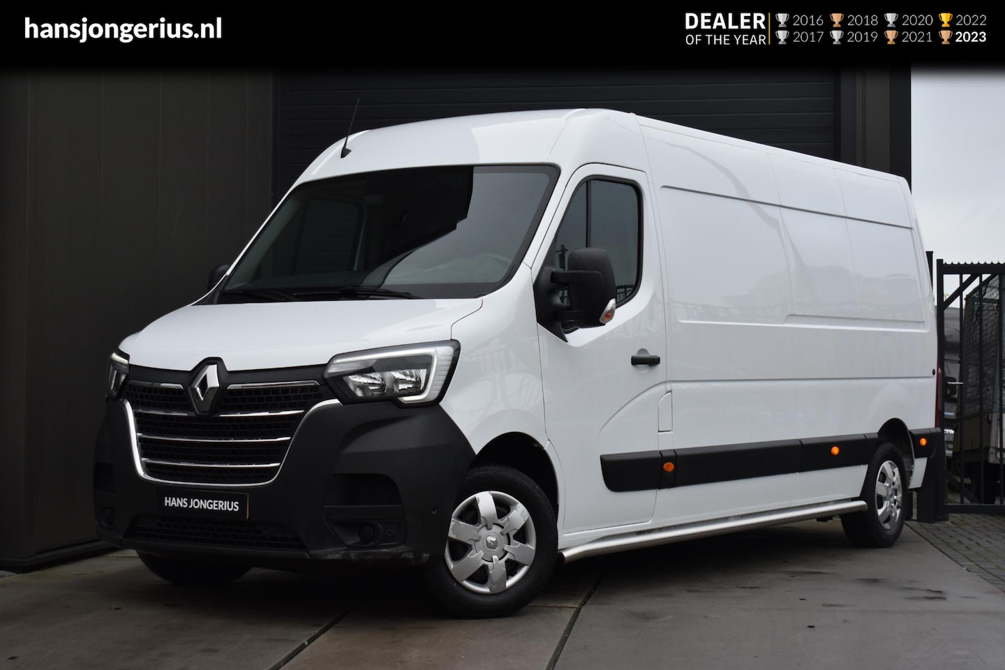 Renault Master - T35 2.3 dCi 135 L3H2 Work Edition | CAMERA | NAVI | AIRCO | CRUISE CONTROL | TREKHAAK | 3- - AutoWereld.nl