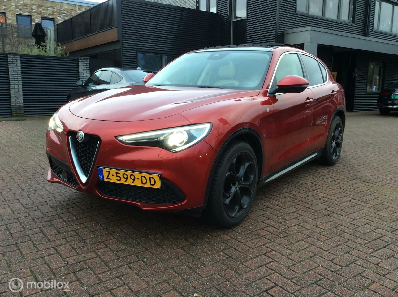 Alfa Romeo Stelvio - 2.2 JTD AWD Veloce Ti 20"lm vlg Panoramadak - AutoWereld.nl