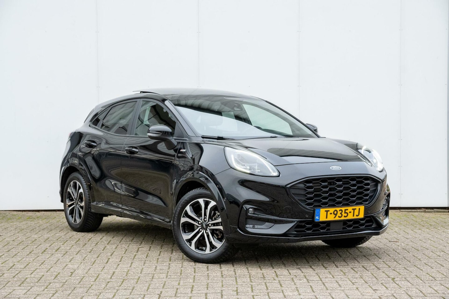 Ford Puma - Hybrid ST-Line Vignale | Pano dak | Adaptief Cruise - AutoWereld.nl