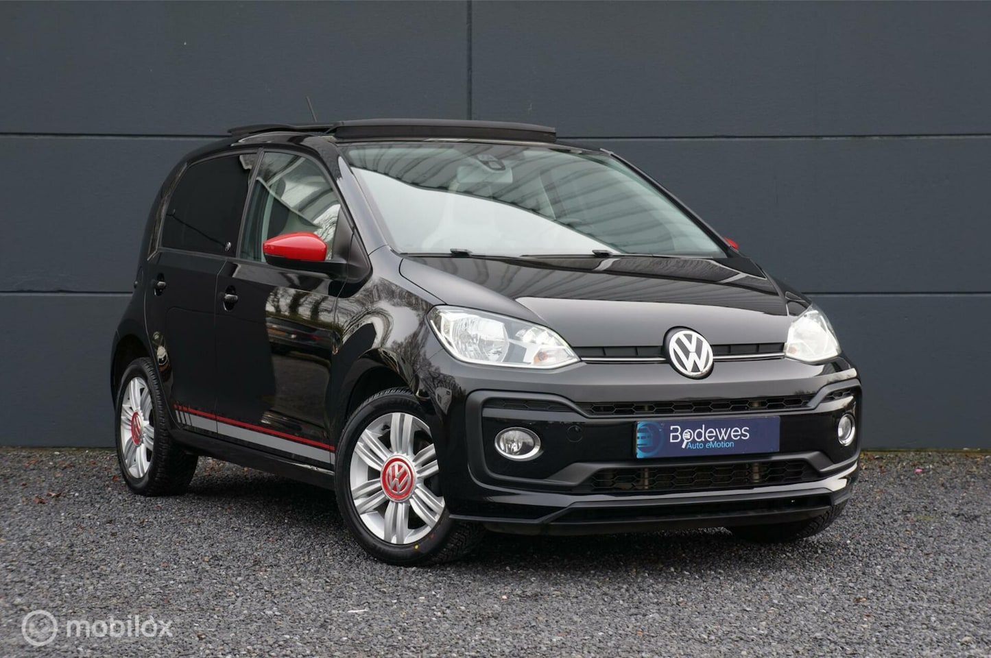 Volkswagen Up! - 1.0 TSI Beats Up! High Up! Pano Audio Cruise! - AutoWereld.nl