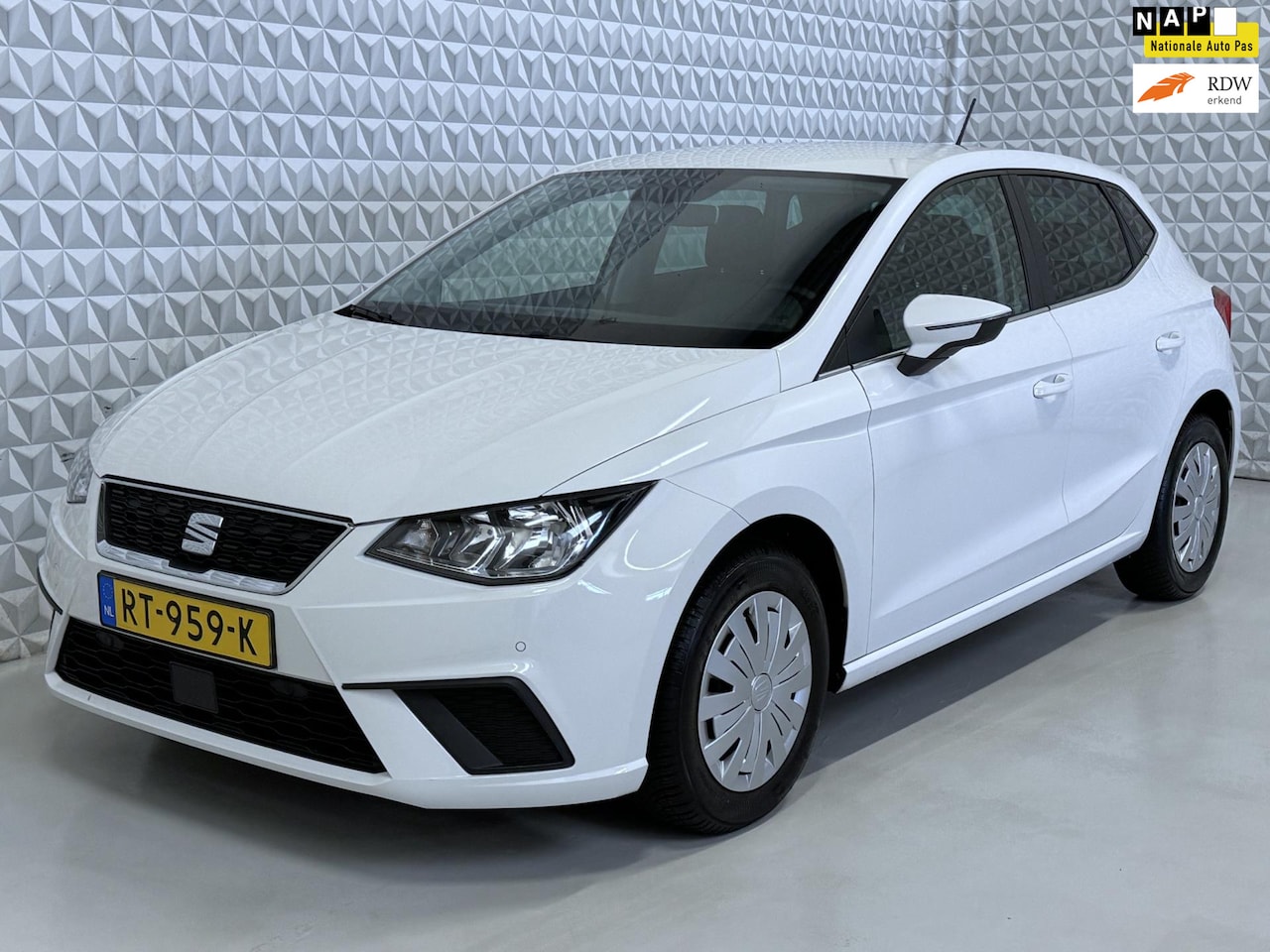 Seat Ibiza - 1.0 TSI Style Business Intense / 36.000km (2018) - AutoWereld.nl