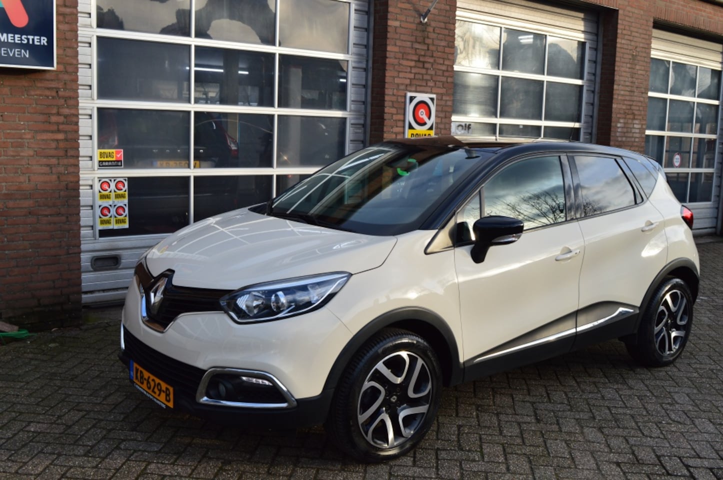 Renault Captur - Navigatie, Cruise controle, 0.9 TCe Dynamique - AutoWereld.nl