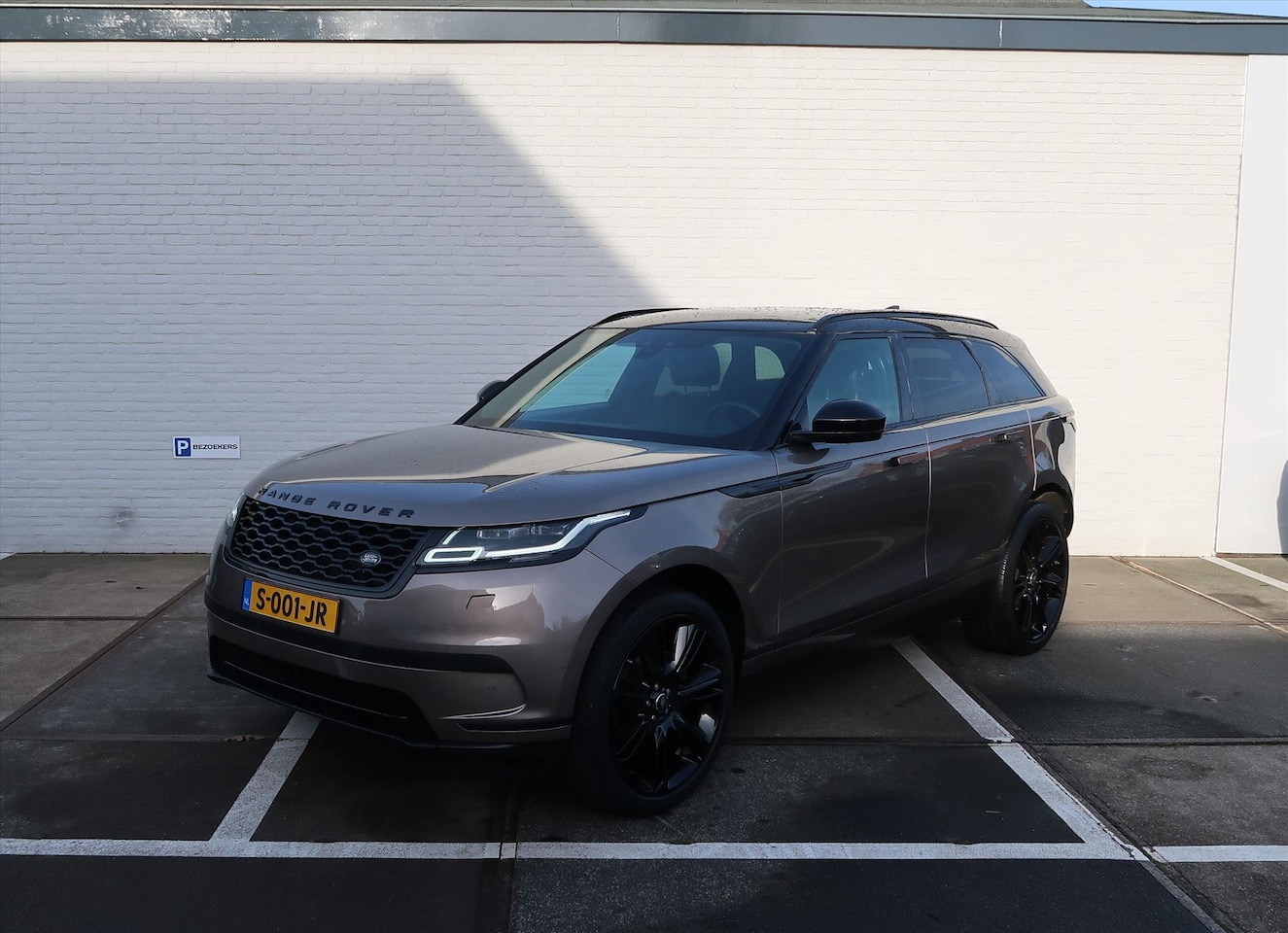 Land Rover Range Rover Velar - D180 S 180pk AWD Automaat I Panoramadak I Leder I 22 inch I Leder I Stoelverwarming I Crui - AutoWereld.nl