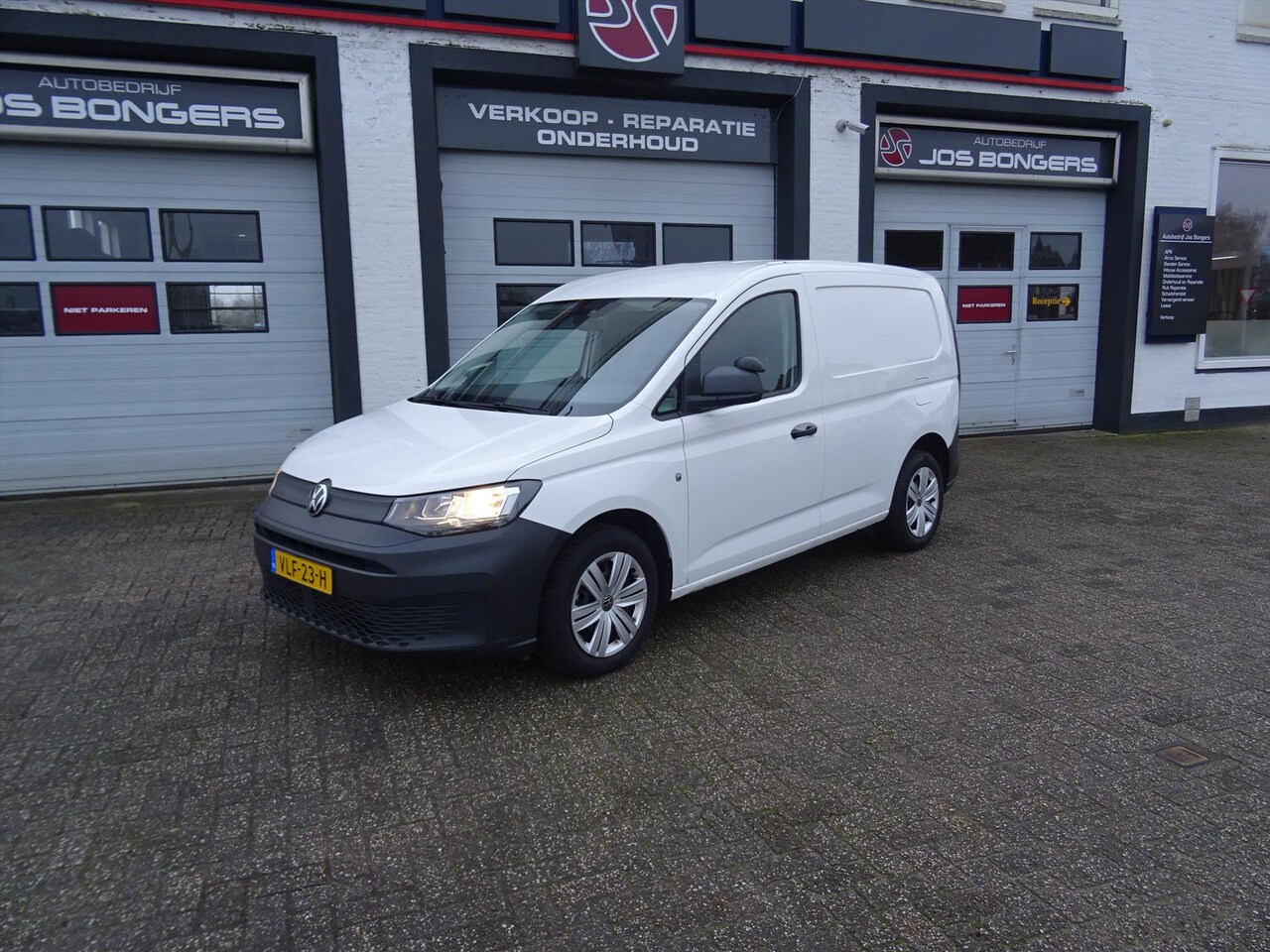 Volkswagen Caddy Cargo - 2.0 TDI COMFORT AIRCO/PDC - AutoWereld.nl