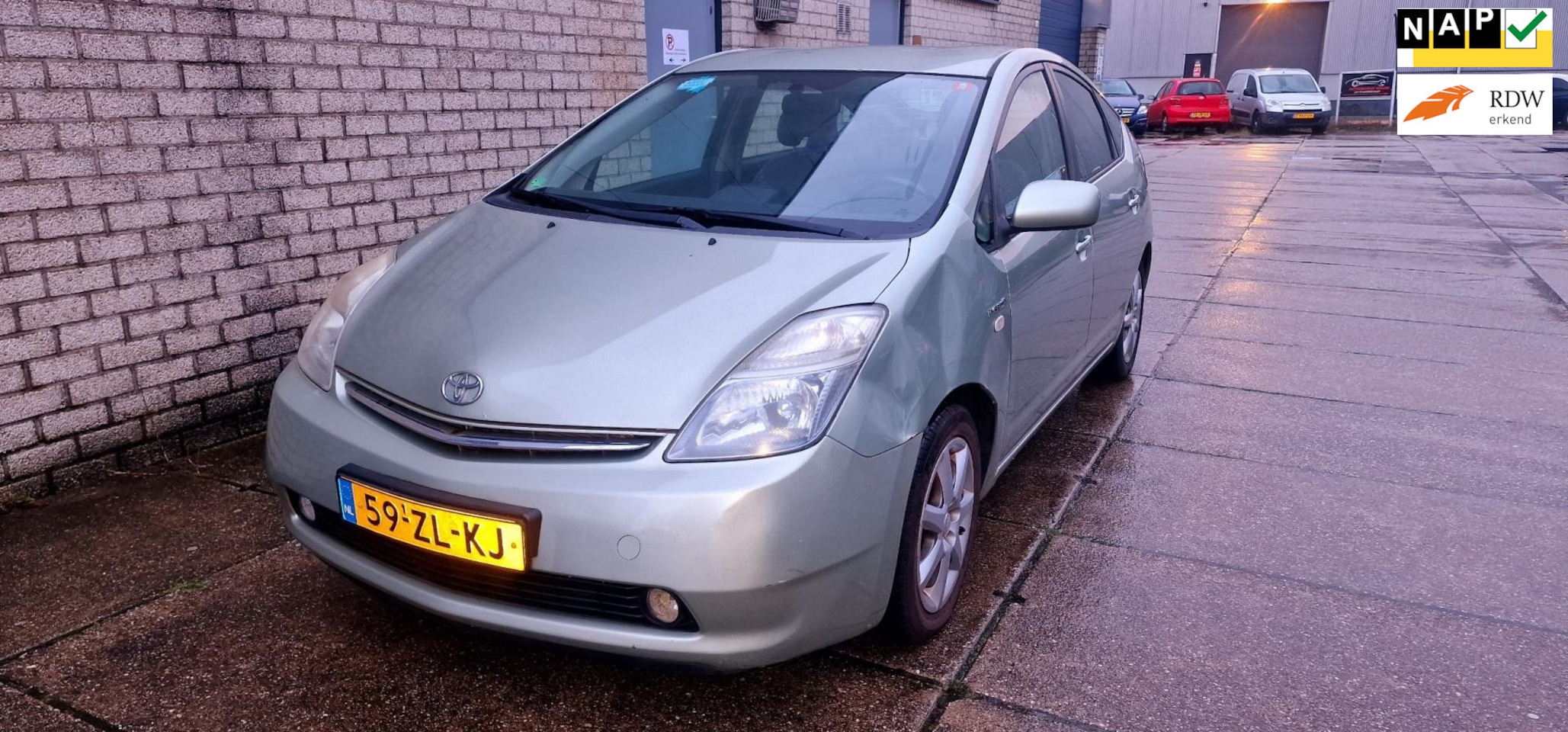 Toyota Prius - 1.5 VVT-i Comfort 1.5 VVT-i Comfort - AutoWereld.nl