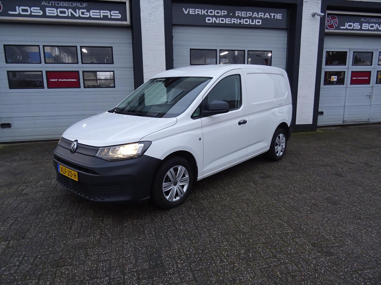 Volkswagen Caddy Cargo - 2.0 TDI COMFORT AIRCO/PDC - AutoWereld.nl