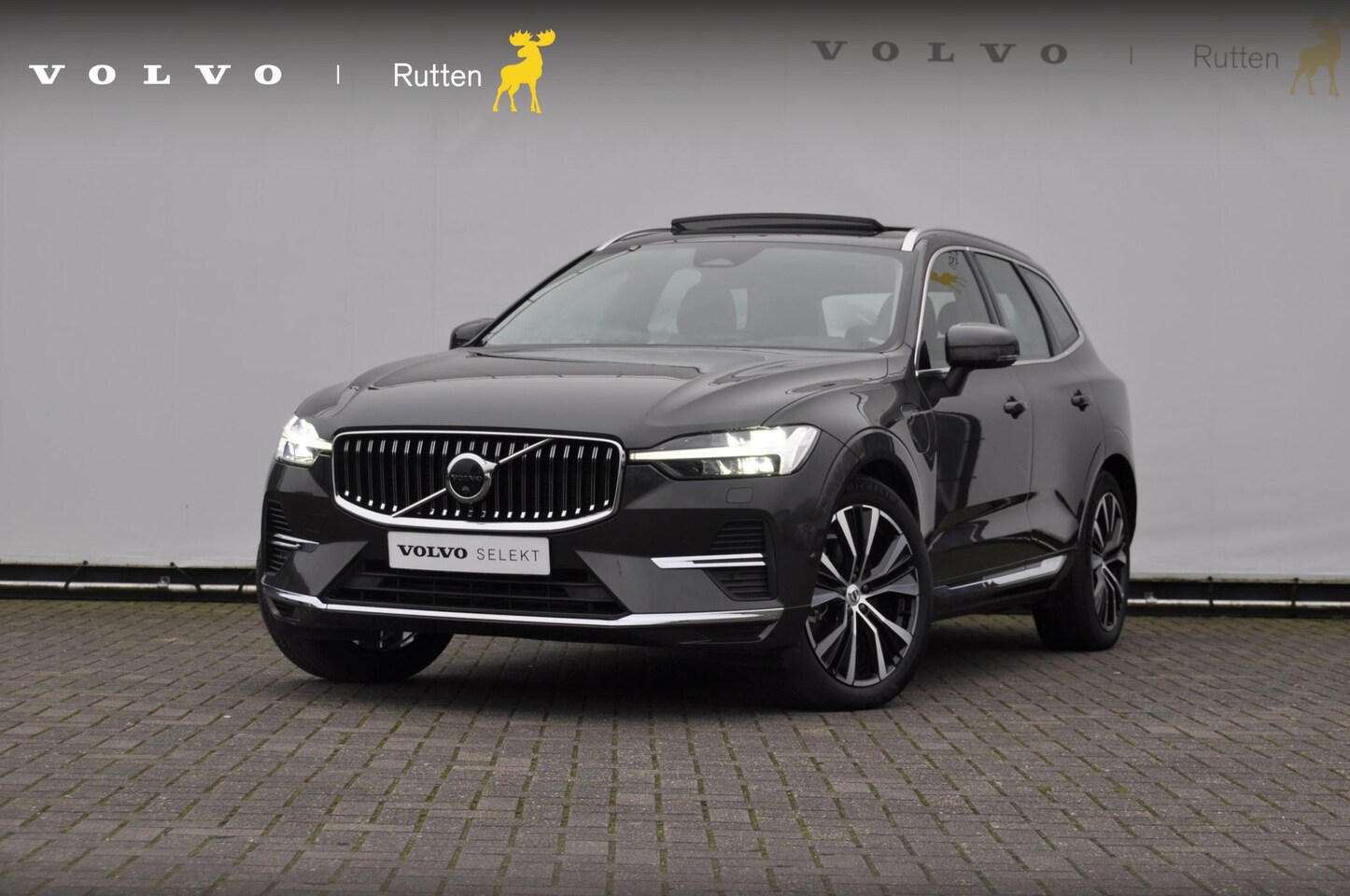 Volvo XC60 - T6 Recharge 350PK AWD Ultimate Bright Schuif kanteldak / Luchtvering / Google infotainment - AutoWereld.nl