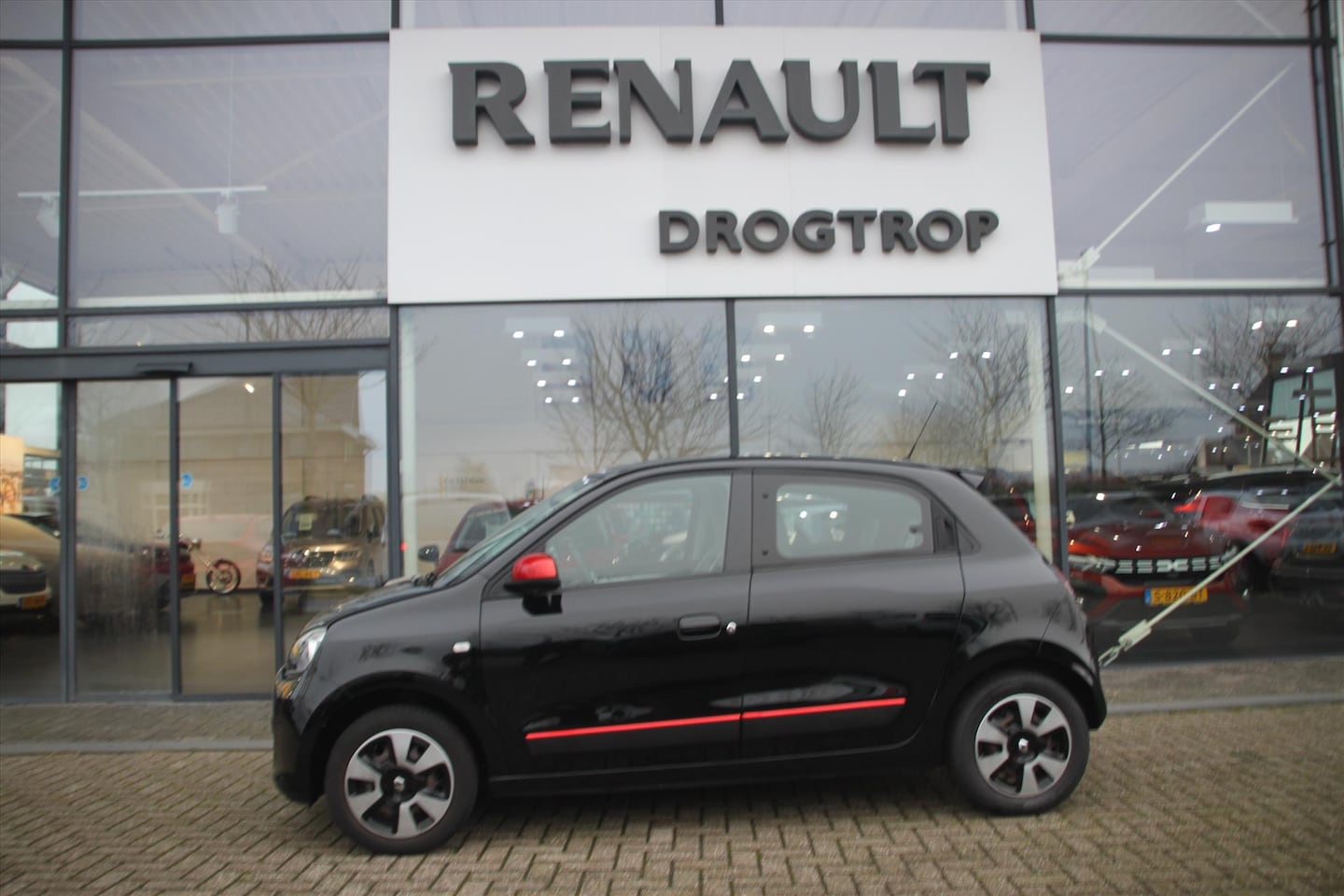 Renault Twingo - 70PK-COLLECTION-42DKM-AIRCO-CRUISE-BLUETOOTH- - AutoWereld.nl