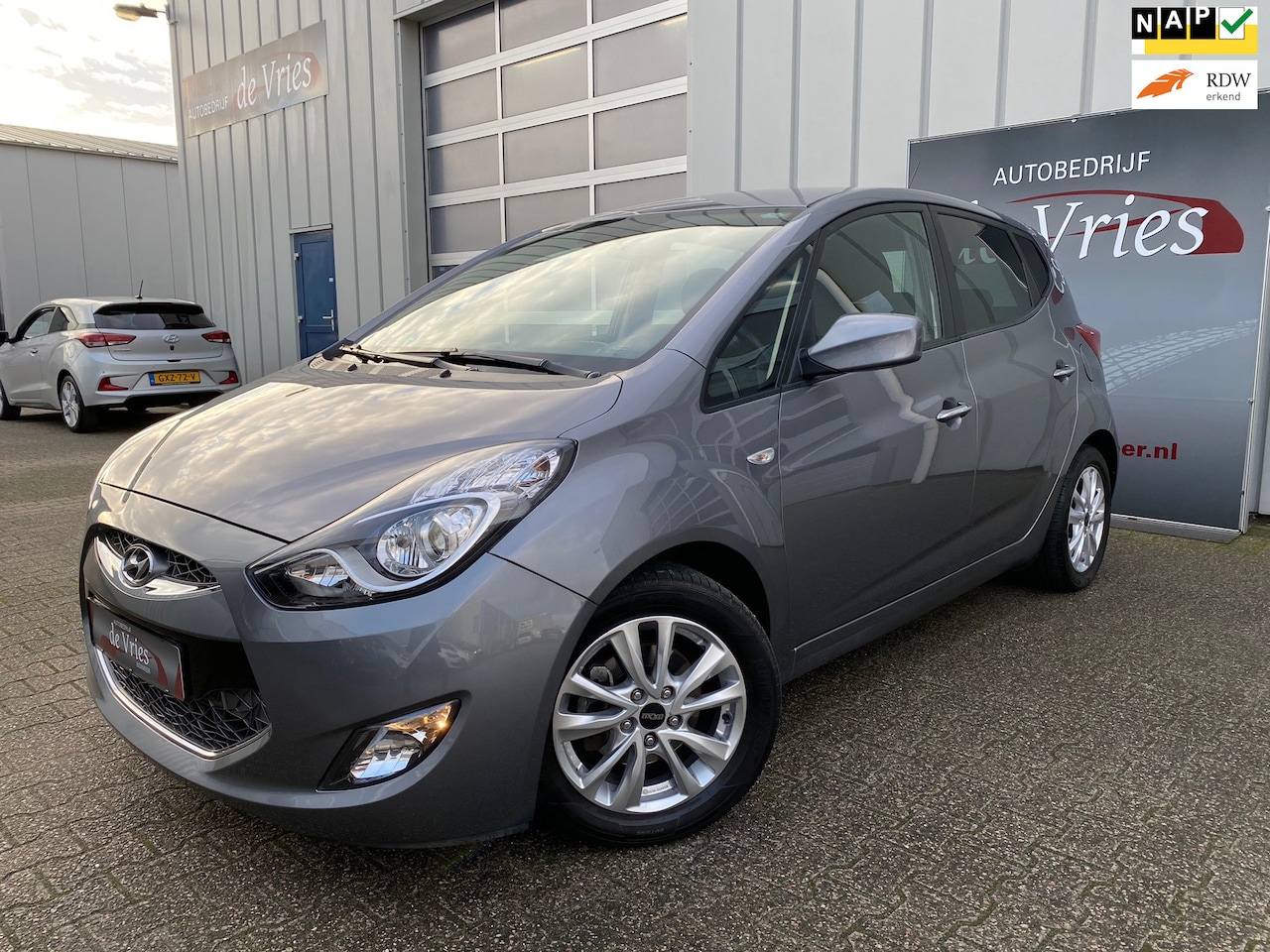 Hyundai ix20 - 1.6i i-Vision Automaat / Airco / Stoelverw. / Trekhaak / PDC - AutoWereld.nl