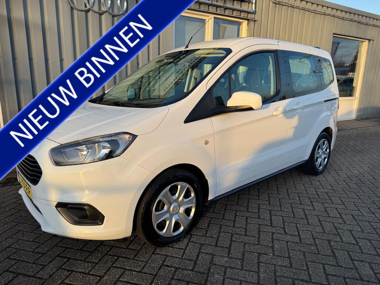 Ford Tourneo Courier - 1.0 trend - AutoWereld.nl