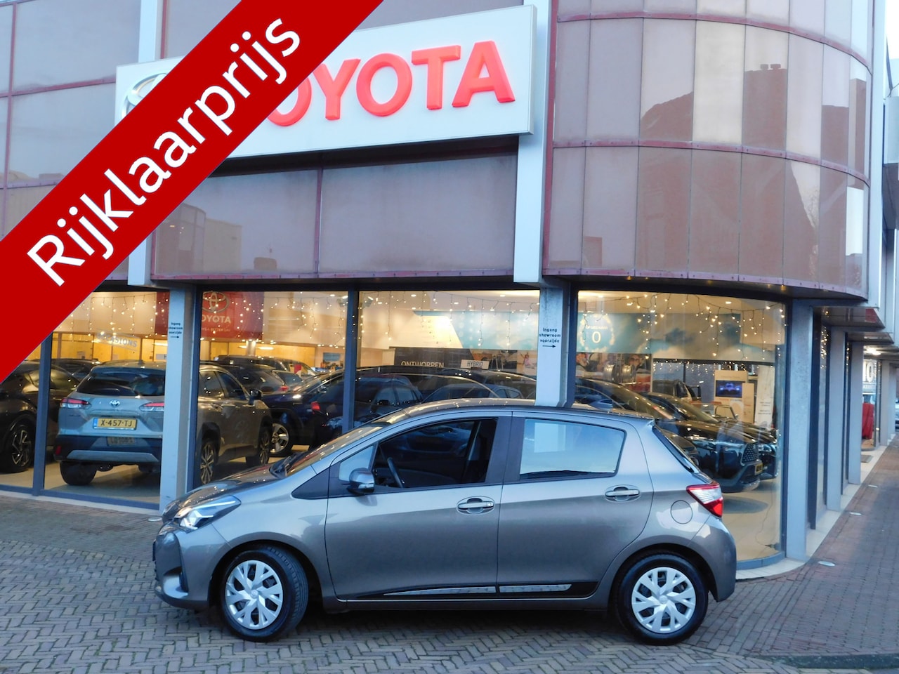 Toyota Yaris - 1.5 VVT-i Aspiration 1.5 VVT-i Aspiration - AutoWereld.nl