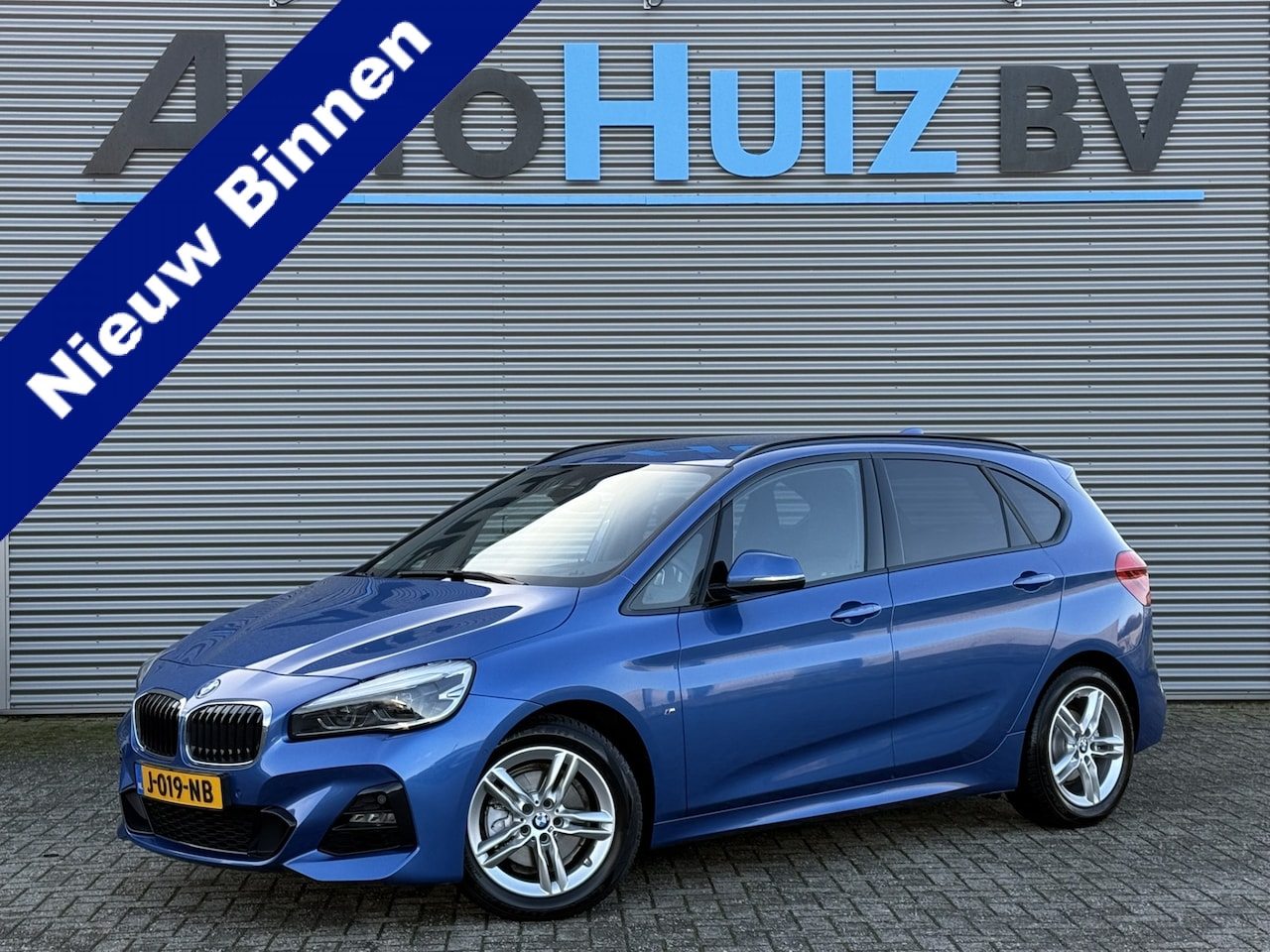 BMW 2-serie Active Tourer - 220i High Executive M Sport Trekhaak Achteruitrijcamera Stoelverwarming LED - AutoWereld.nl