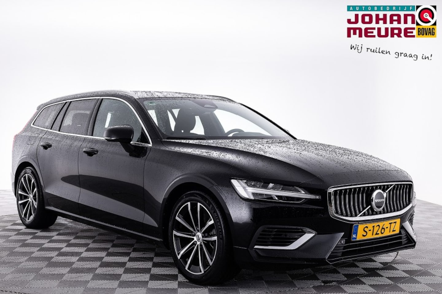 Volvo V60 - 2.0 T6 Plug-in hybrid AWD Core Bright | NAVI | CAMERA | Trekhaak | PHEV . - AutoWereld.nl