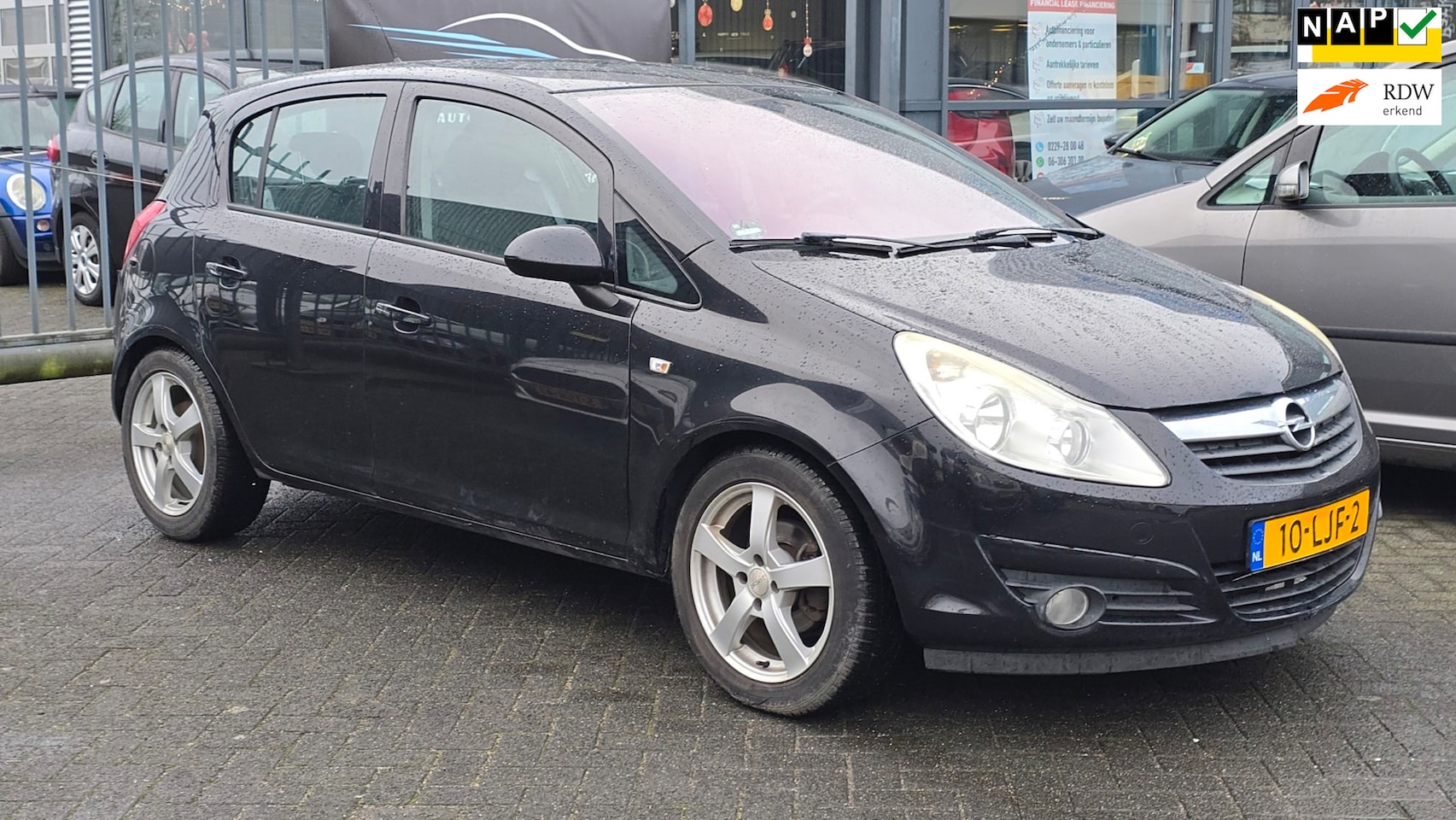 Opel Corsa - 1.2-16V Cosmo AUTOMAAT - AutoWereld.nl