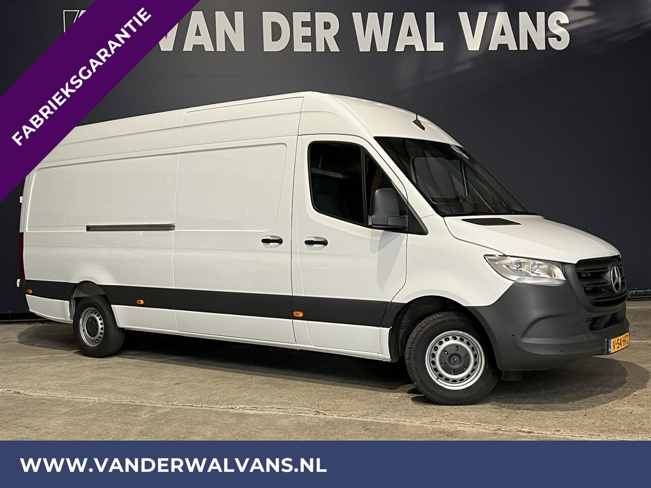 Mercedes-Benz Sprinter - 317 CDI 170pk L3H2 Fabrieksgarantie Euro6 Airco | Camera | Apple Carplay | Cruisecontrol A - AutoWereld.nl