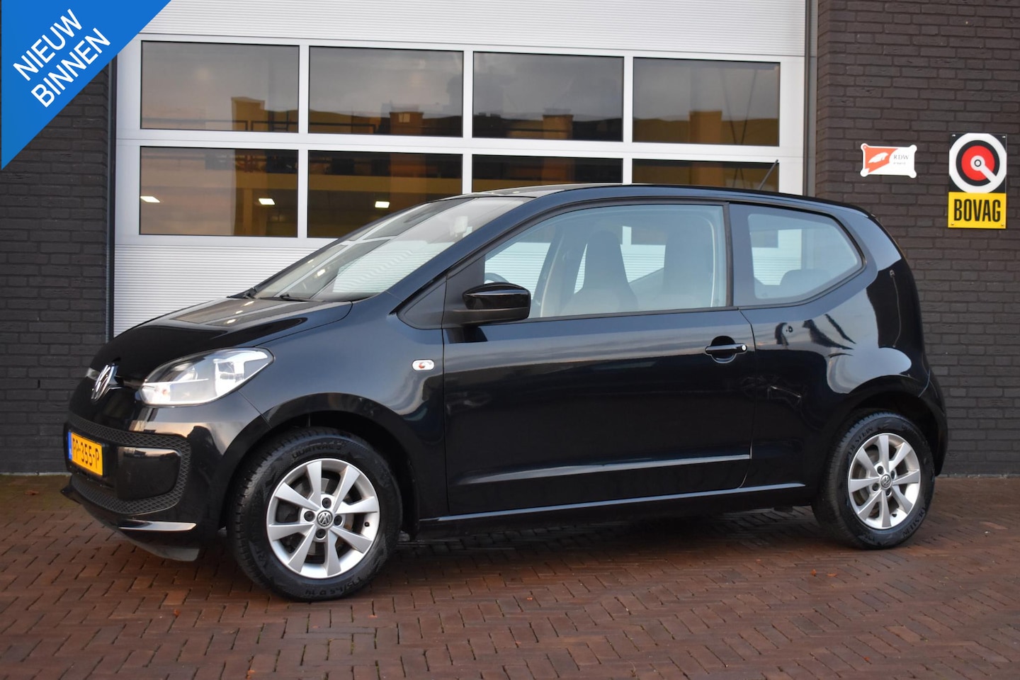 Volkswagen Up! - 1.0 up! 3 drs | Elek. ramen | Airco | Incl. Garantie - AutoWereld.nl