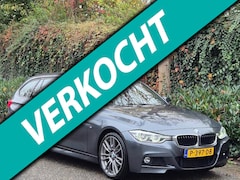 BMW 3-serie Touring - F31 320i M Sport GARANTIE Pano NAP NAVI CarPlay 19inch Dealer onderhouden