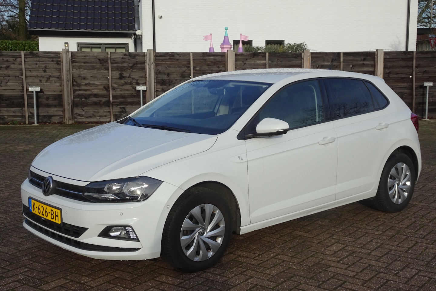 Volkswagen Polo - 1.0 TSI Comfortline Business 5 Drs * 95 pk  * AIRCO * NAVI * PDC * Trekhaak * - AutoWereld.nl