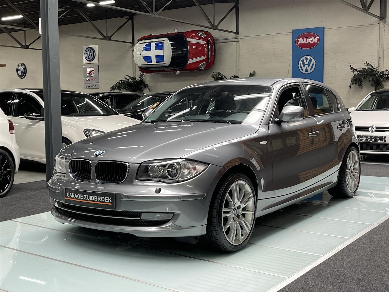 BMW 1-serie - 118i LCI 5-Deurs XENON Clima Cruise Stoelverwarm. - AutoWereld.nl