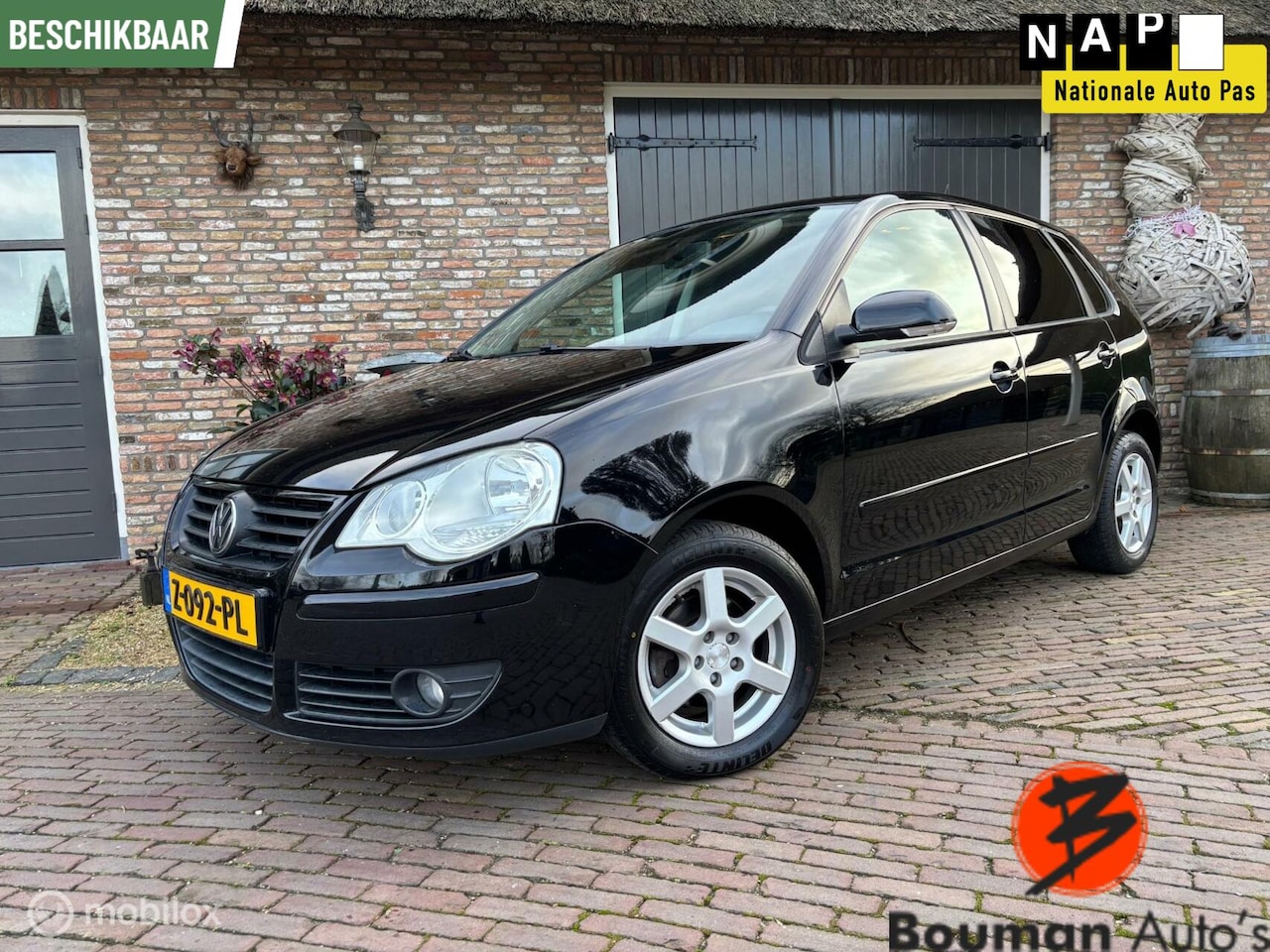 Volkswagen Polo - - 5 deurs - LM Velgen - APK - CARPLAY - AutoWereld.nl