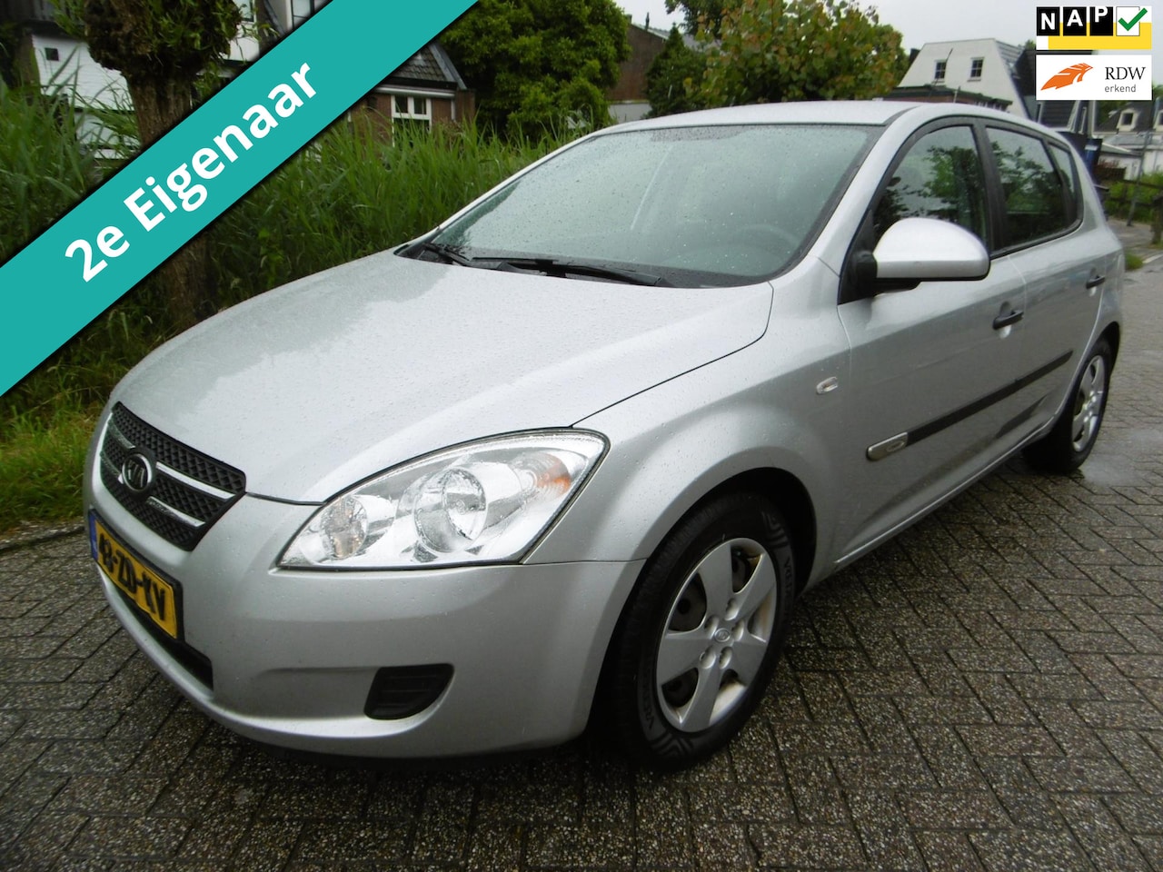 Kia Cee'd - 1.4 X-tra 109pk 5-deurs Airco 2e eigenaar Historie Zuinig - AutoWereld.nl