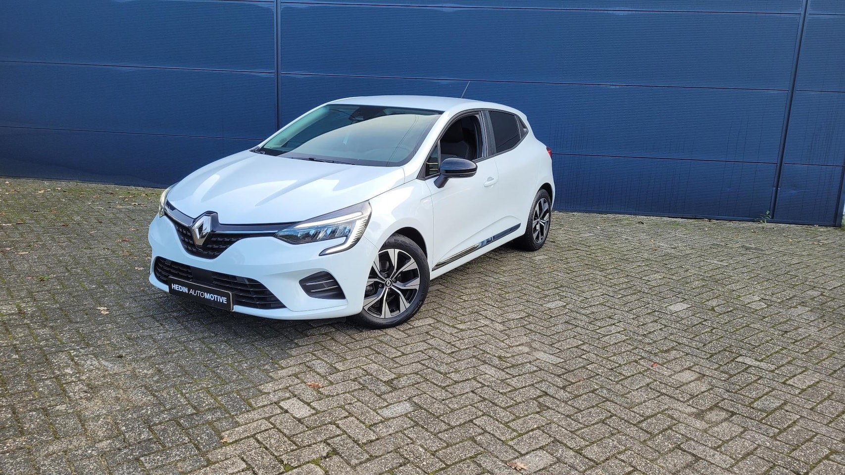 Renault Clio - 1.0 TCe 90 Evolution | Navi | Parkeersensoren | LED | 16" LMV - AutoWereld.nl