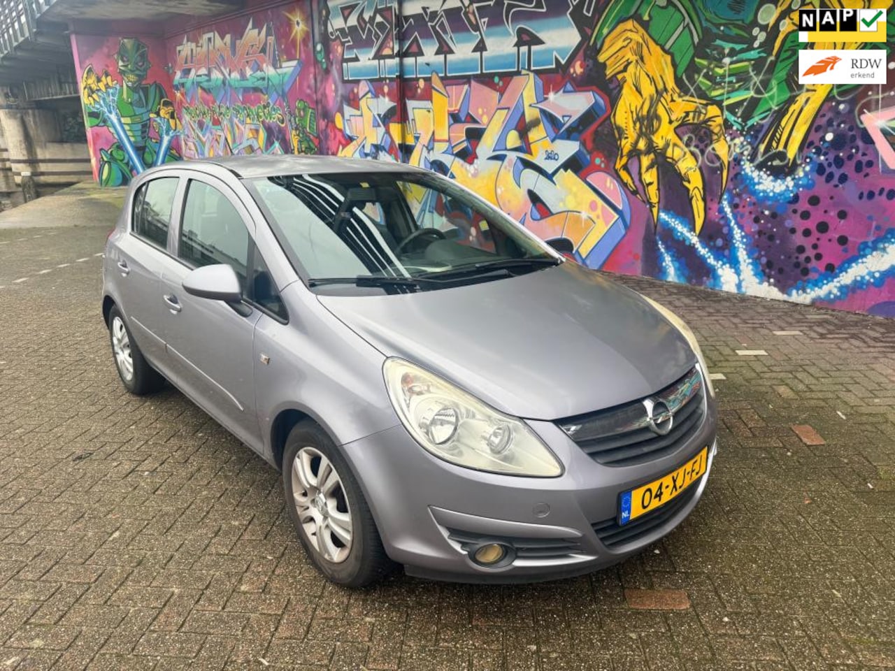 Opel Corsa - 1.2-16V Enjoy 5 deurs airco stereo groot onderhoud gehad alle boeken aanwezig rijd heerlij - AutoWereld.nl