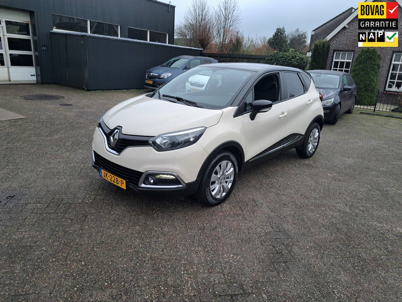 Renault Captur - 0.9 TCe Expression 0.9 TCe Expression - AutoWereld.nl